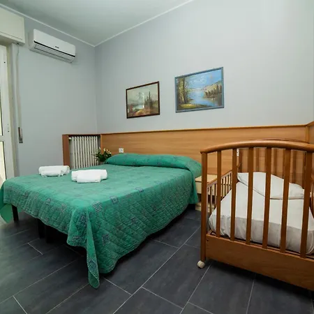 Victoria Hotel 3*